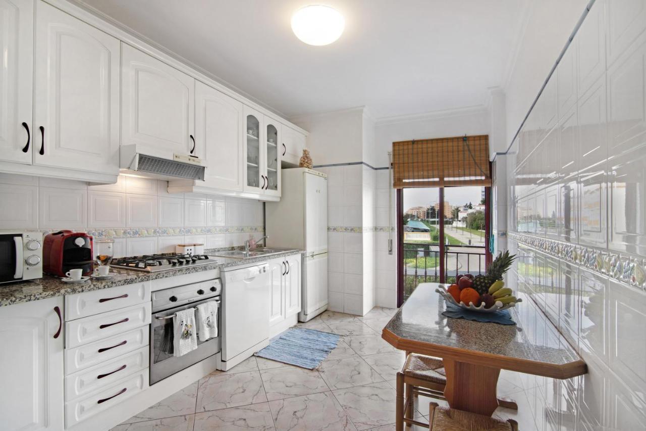 Columbus Beach Apartment Quarteira Ngoại thất bức ảnh